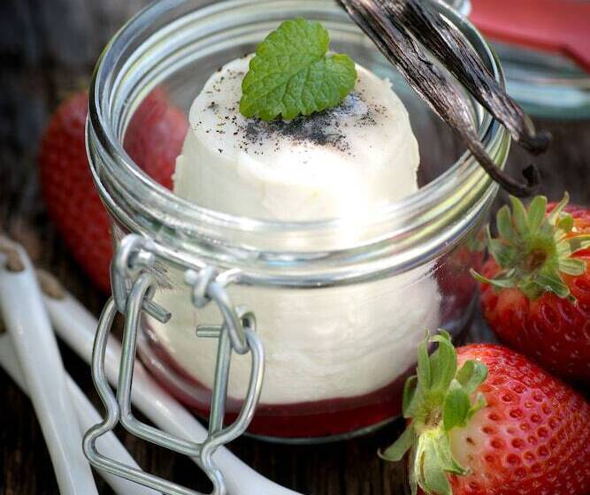 Отель Kyriad Aéroport Marseille