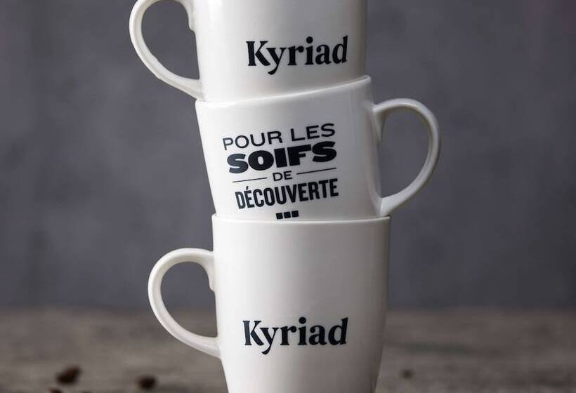 Отель Kyriad Aéroport Marseille