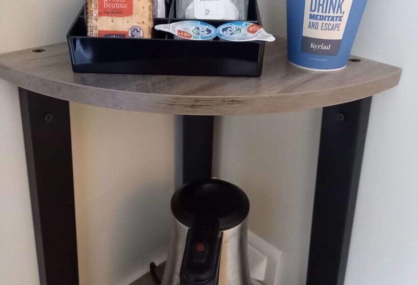 酒店 Kyriad Nîmes Ouest A9