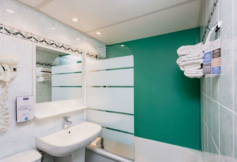 酒店 Kyriad Nîmes Ouest A9