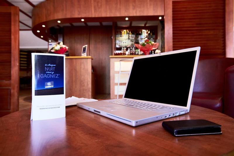 酒店 Kyriad Nîmes Ouest A9