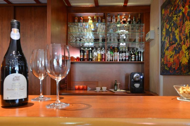 酒店 Kyriad Nîmes Ouest A9