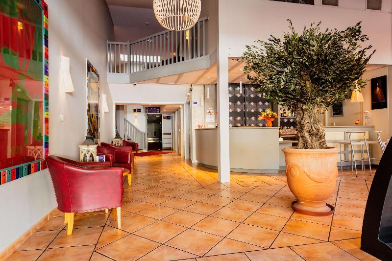 酒店 Kyriad Nîmes Ouest A9