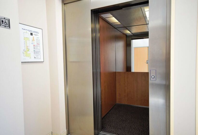 هتل Kyriad Prestige Bordeaux Aeroport