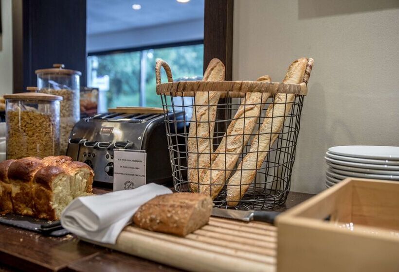 Отель Kyriad Rennes Nord