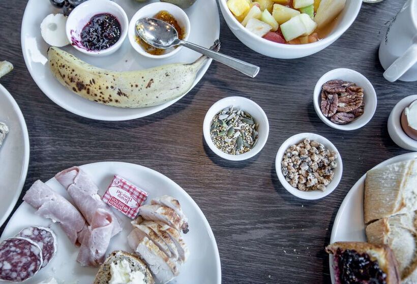 Отель Kyriad Rennes Nord