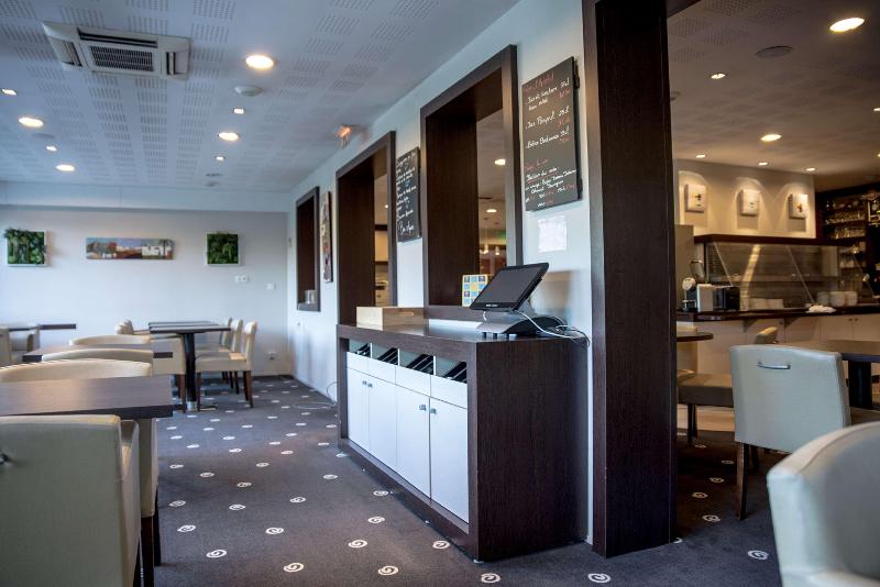 Отель Kyriad Rennes Nord