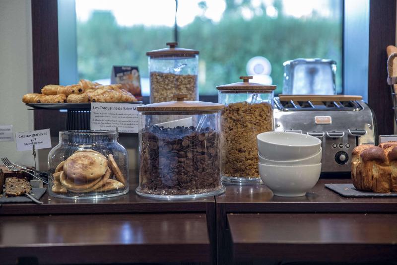 Отель Kyriad Rennes Nord