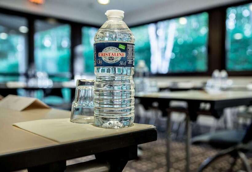 Отель Kyriad Rennes Nord