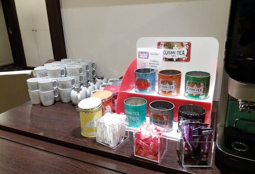 Отель Kyriad Rennes Nord