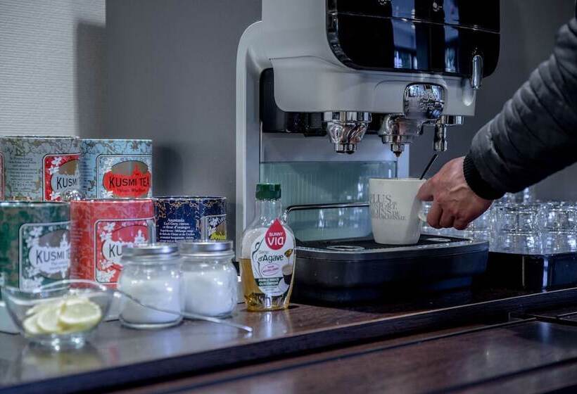 Отель Kyriad Rennes Nord