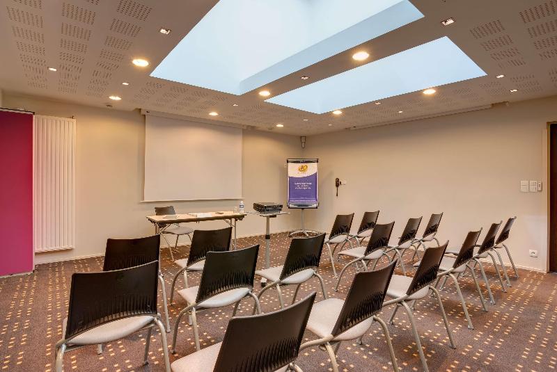 Отель Kyriad Rennes Nord