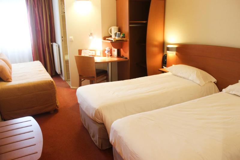 Отель Kyriad Rennes Nord