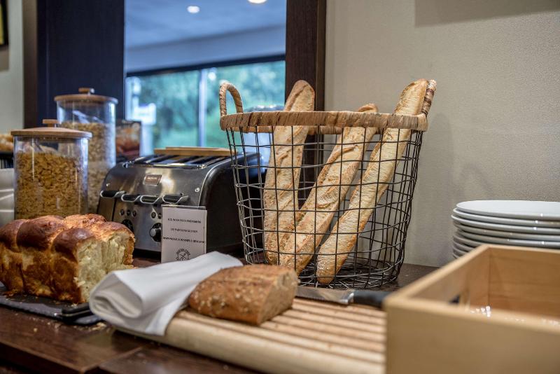 Отель Kyriad Rennes Nord