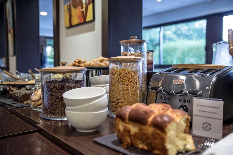 Отель Kyriad Rennes Nord