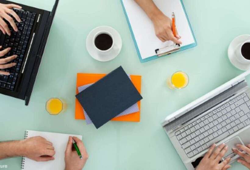 ホテル Kyriad Tarbes Odos