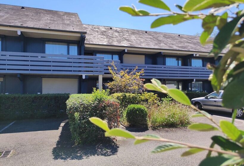 ホテル Kyriad Tarbes Odos