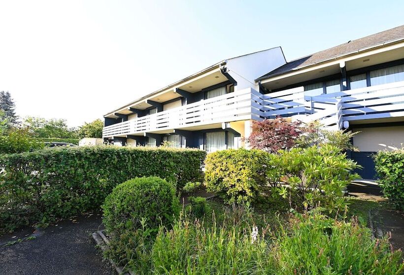 ホテル Kyriad Tarbes Odos