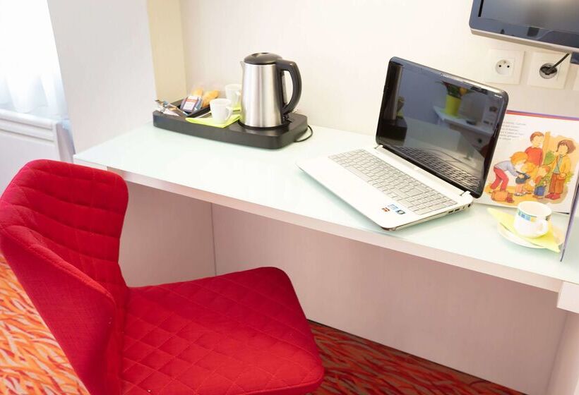 Отель Kyriad Toulouse Blagnac Aéroport