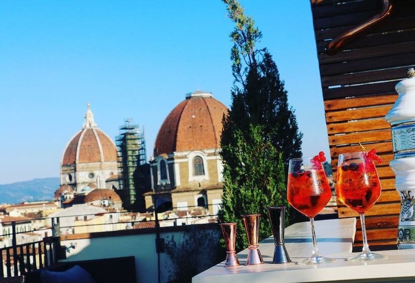 هتل Machiavelli Palace