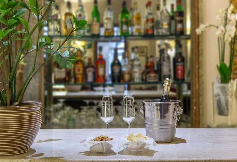 هتل Machiavelli Palace