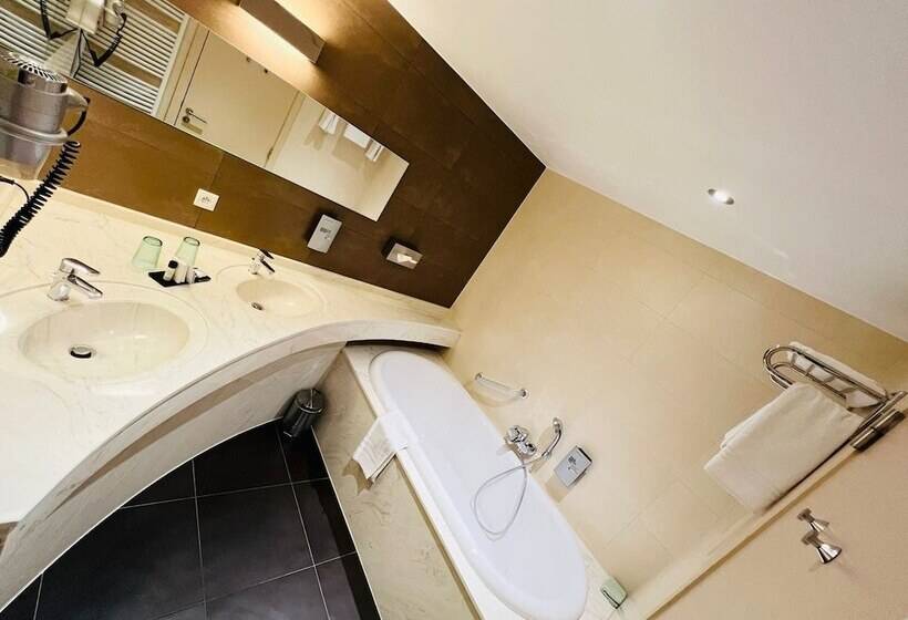 בית מלון כפרי Melba