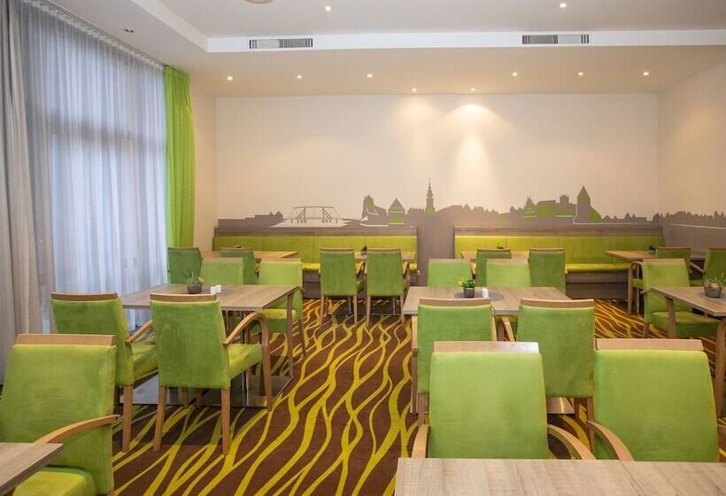 Отель Am Gorzberg Greifswald