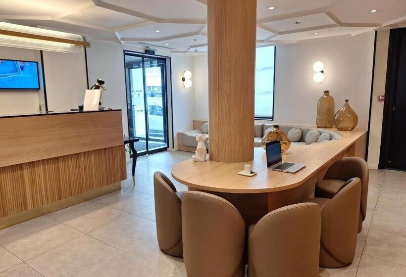 هتل Mercure Paris Arc De Triomphe Wagram