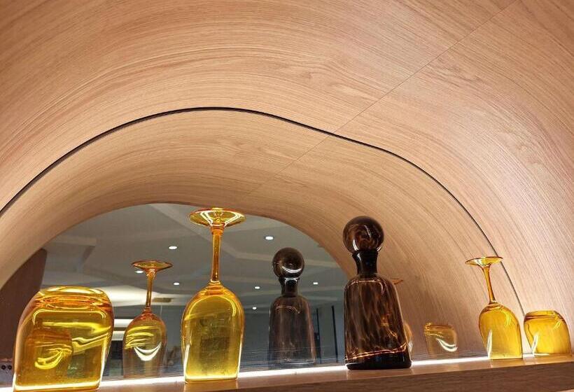 ホテル Mercure Paris Arc De Triomphe Wagram