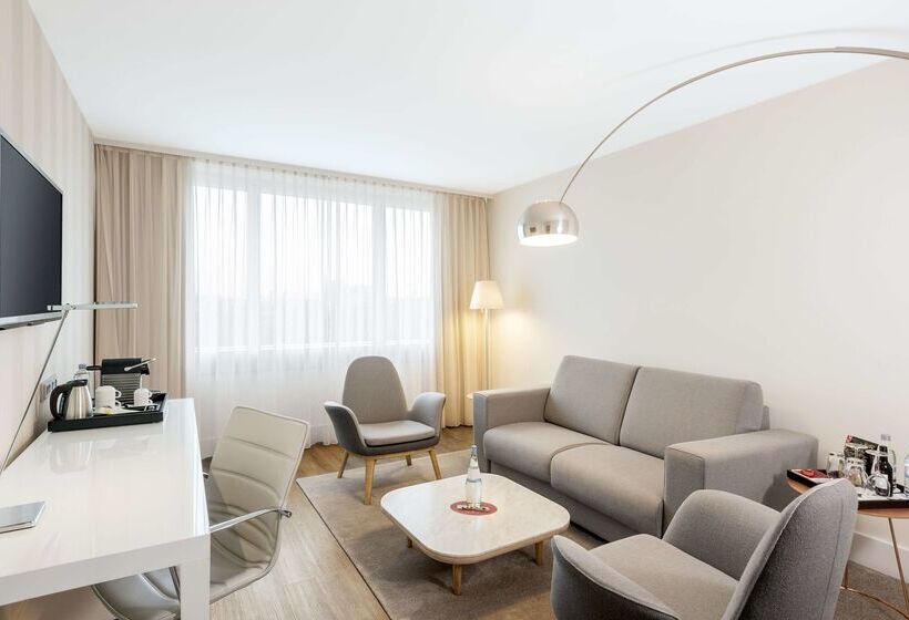 هتل NH Collection Koln Mediapark