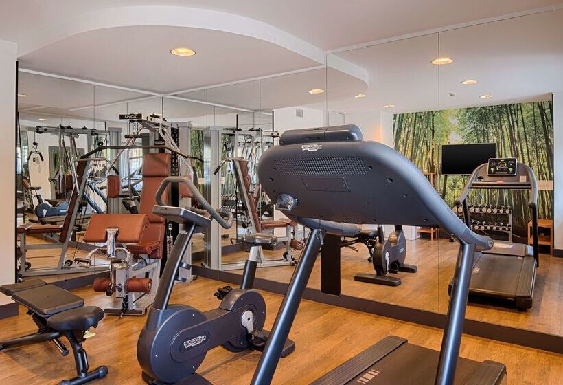 هتل NH Collection Porta Nuova