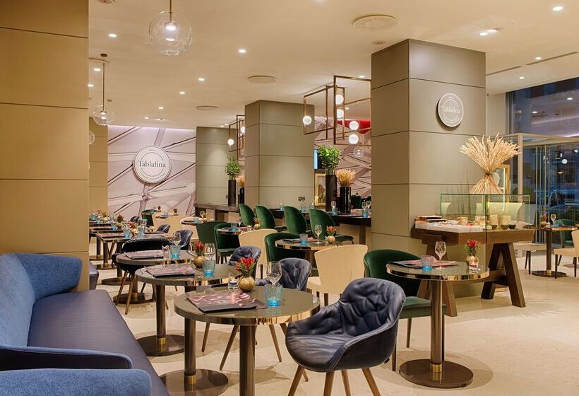 هتل NH Collection Porta Nuova