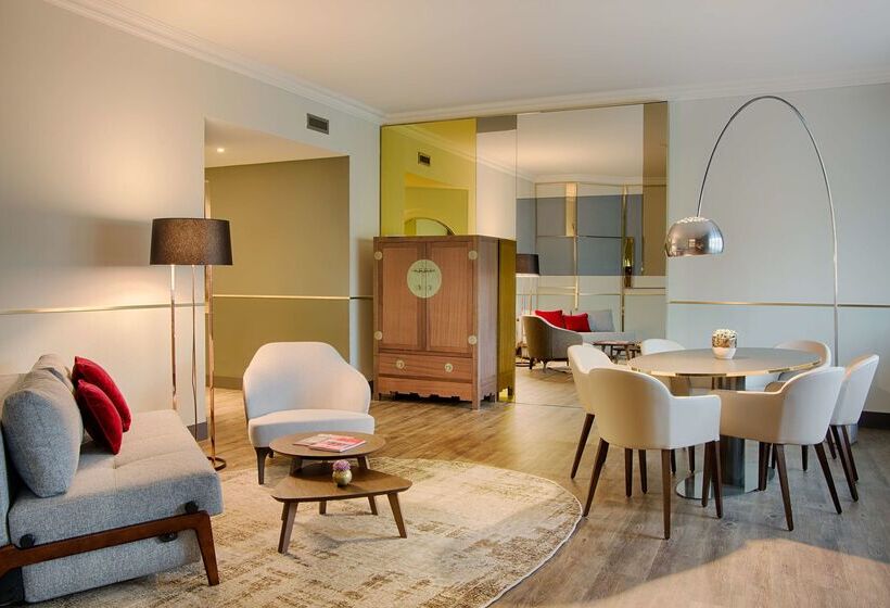 هتل NH Collection Porta Nuova