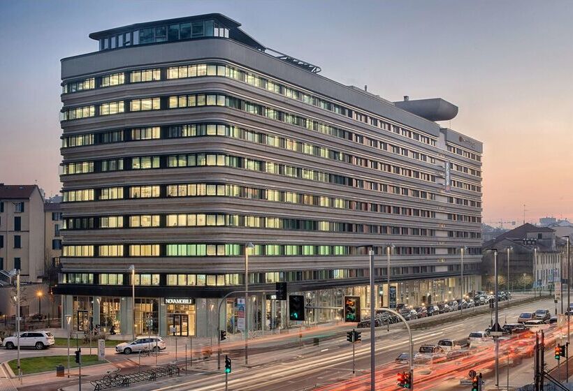 هتل NH Collection Porta Nuova