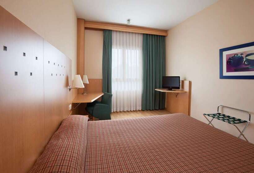 هتل Crisol Leganés