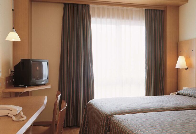 هتل Crisol Leganés