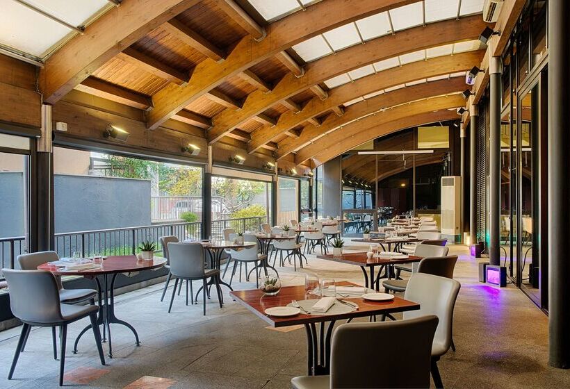 هتل NH Milano Machiavelli