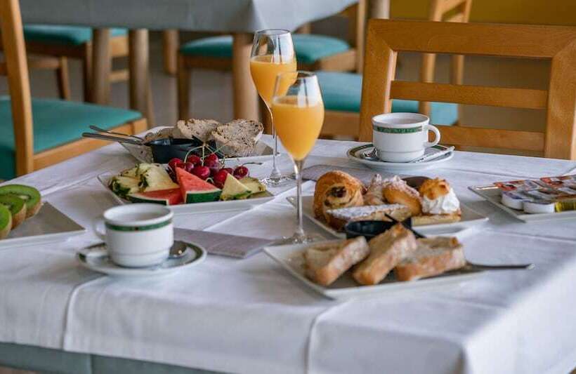 ホテル Oca Vermar