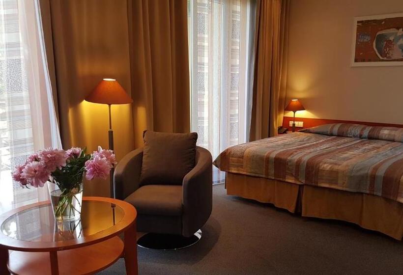 هتل Perkuno Namai