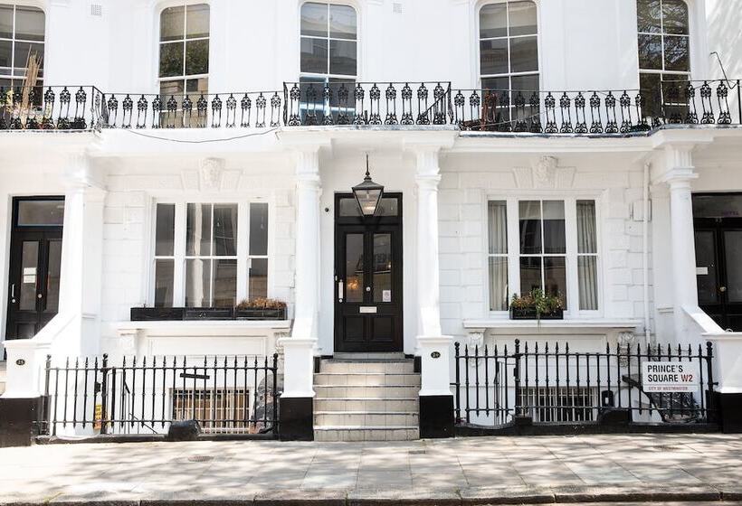 هتل Princes Square