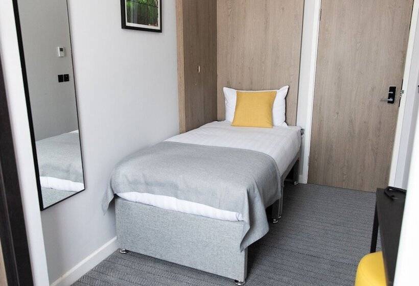 هتل Princes Square