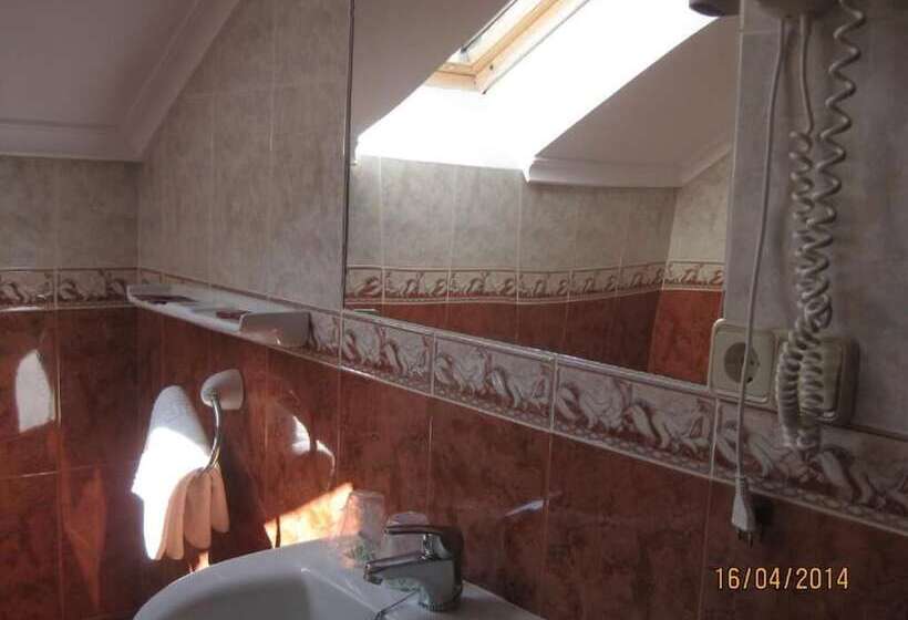 فندق ريفى Entremontes