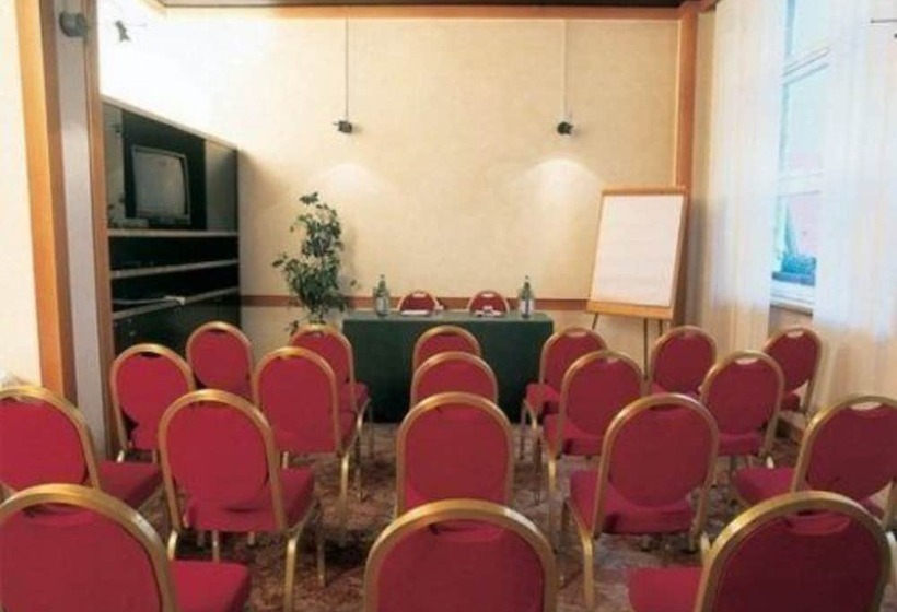 Mokinba Hotels Sant Ambroeus