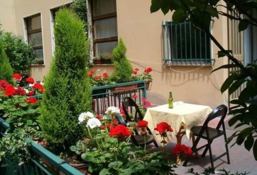 Mokinba Hotels Sant Ambroeus