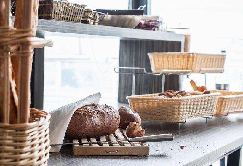 בית מלון כפרי Hôtel Les 13 Assiettes