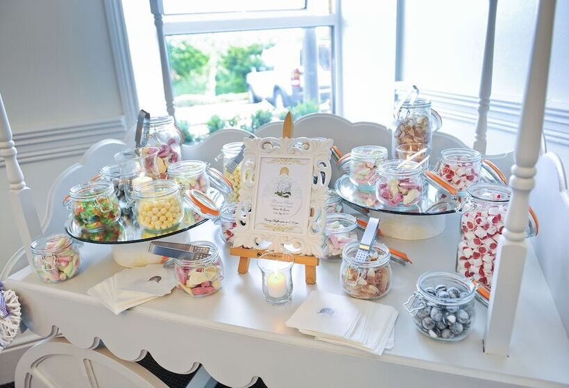 هتل The Address Cork