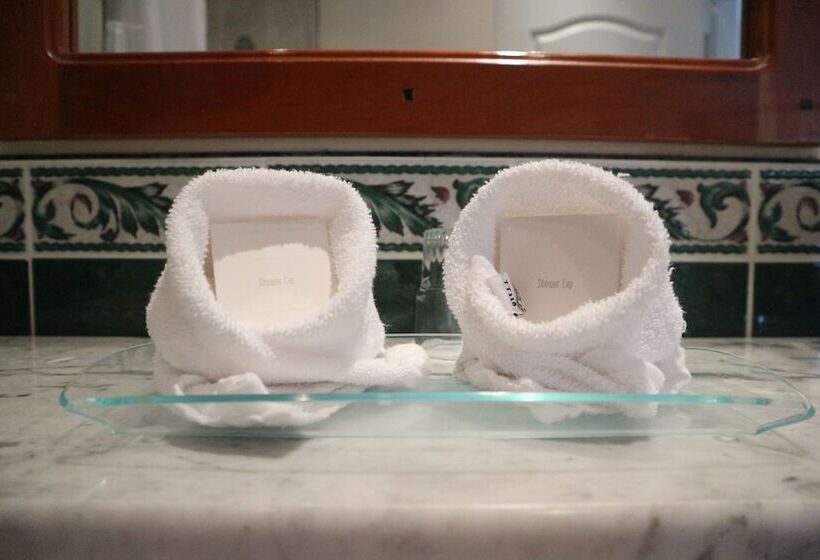 هتل The Address Cork