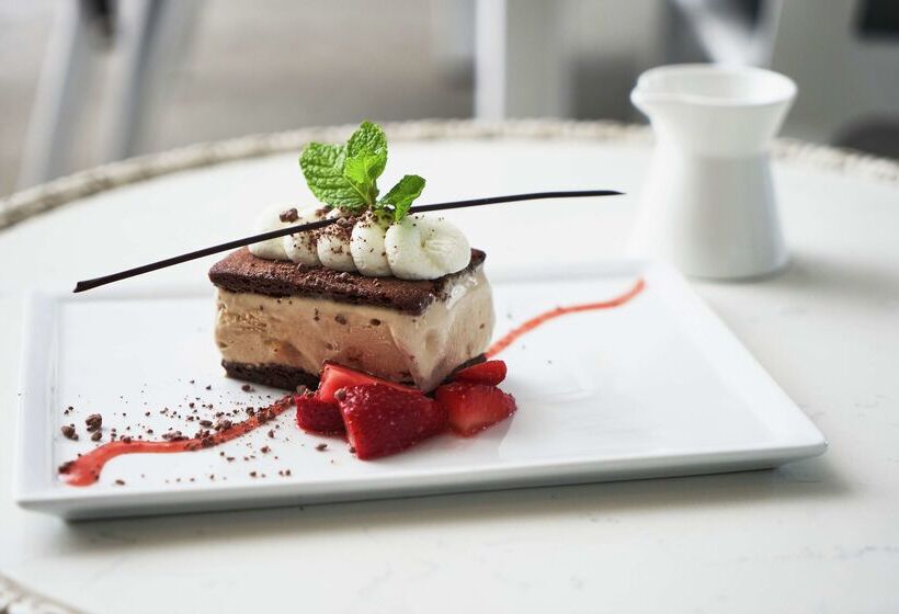 هتل The Beverly Hilton