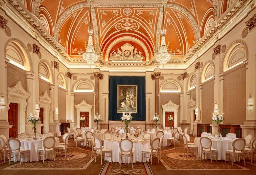 The College Green Dublin Hotel, Autograph Collection