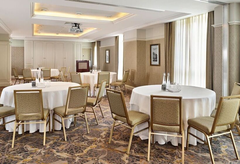 The College Green Dublin Hotel, Autograph Collection